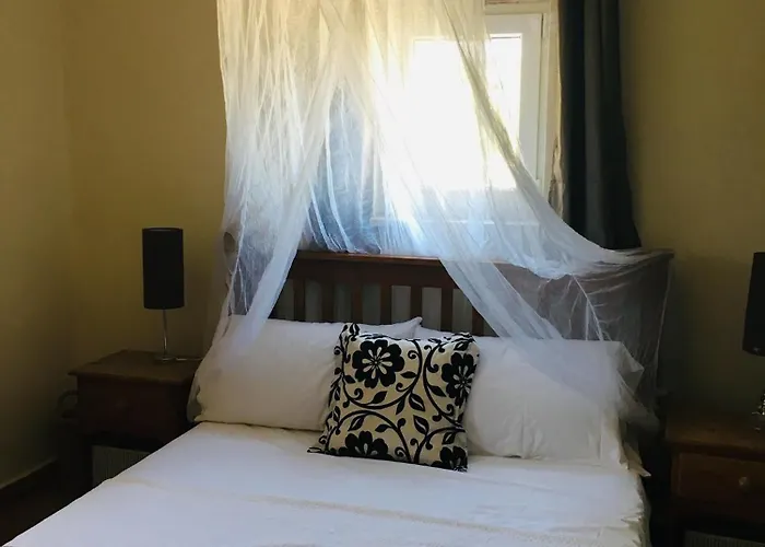 בית נופש Island Retreat *
