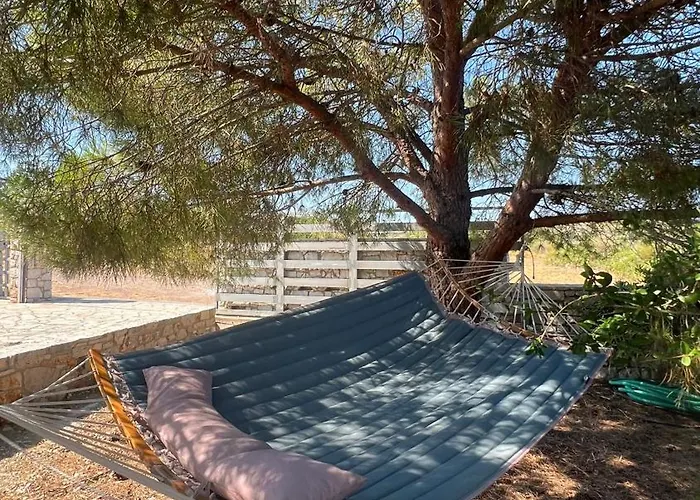 בית נופש Island Retreat