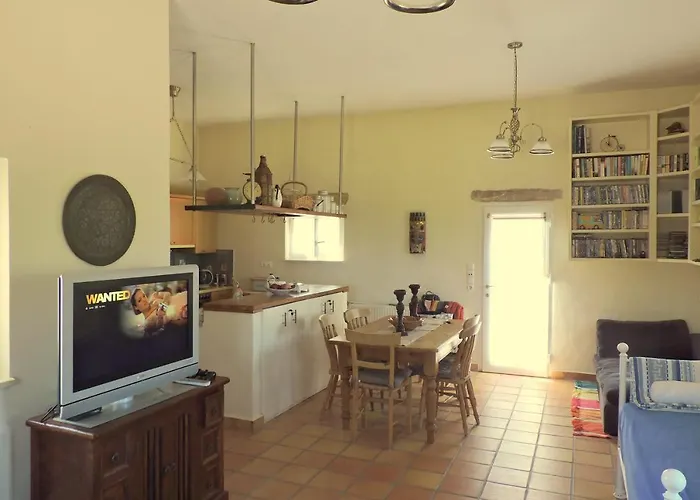 בית נופש Island Retreat